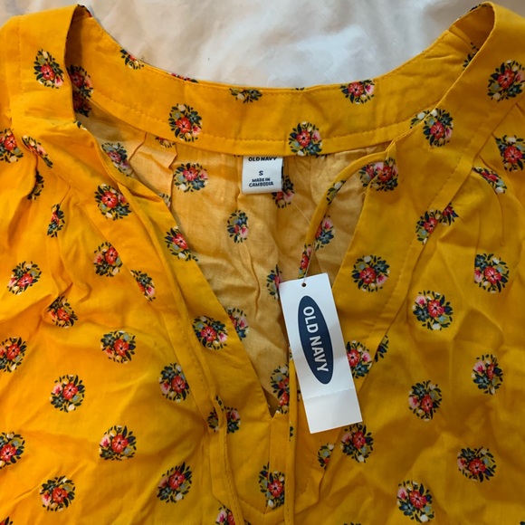 NWT Old Navy blouse - Picture 2 of 5